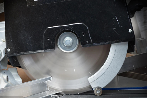 cutting aluminum 