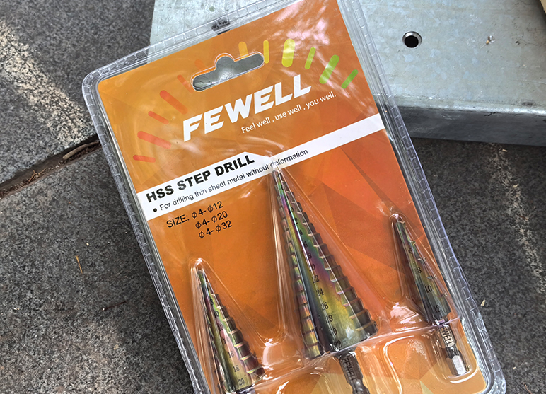 Step-drill-bit